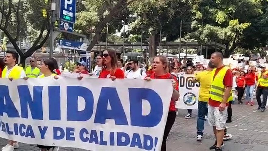 Manifestación a favor de la Sanidad Pública en Tenerife