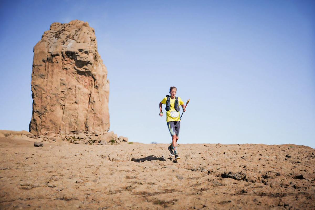 Courtney Dauwalter en el Roque de los Muchachos en la edición 2023 de The North Face Transgrancanaria