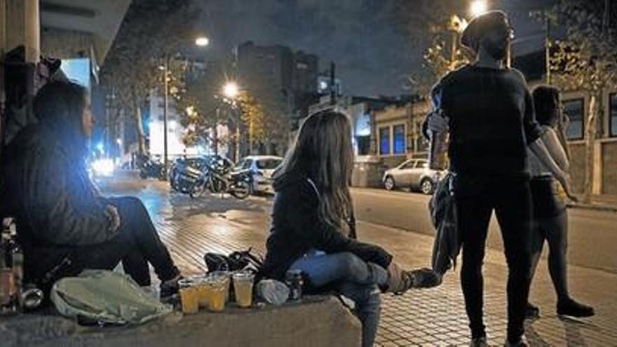 La sociedad penaliza más el consumo femenino de drogas