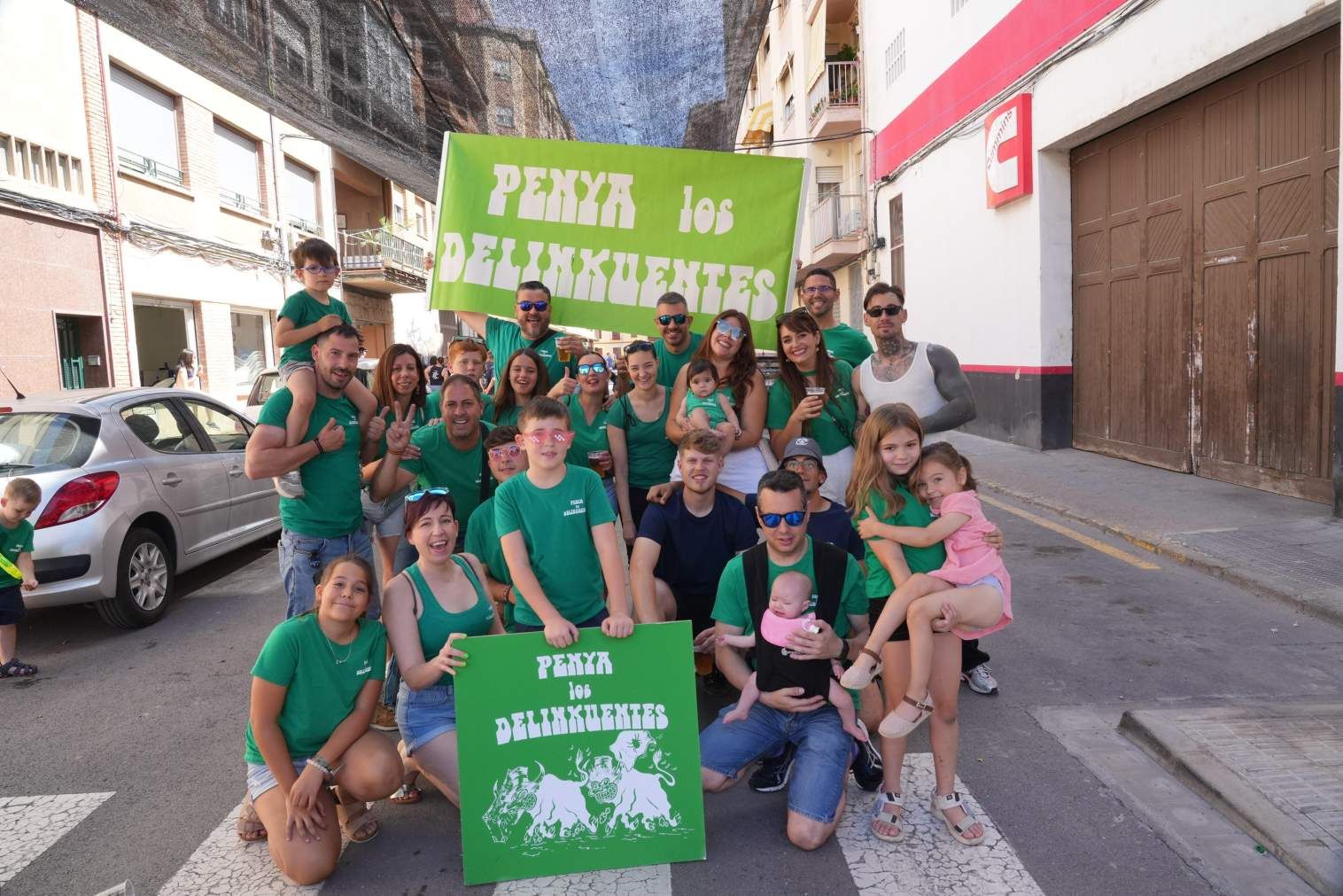 El Grau da inicio a las fiestas de Sant Pere con pólvora, bous y música