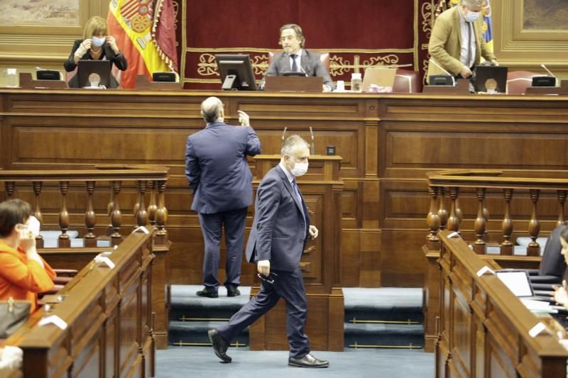 Pleno del Parlamento de Canarias  preside Gustavo Matos , presidente del gobierno , Victor Torres   | 19/05/2020 | Fotógrafo: Delia Padrón