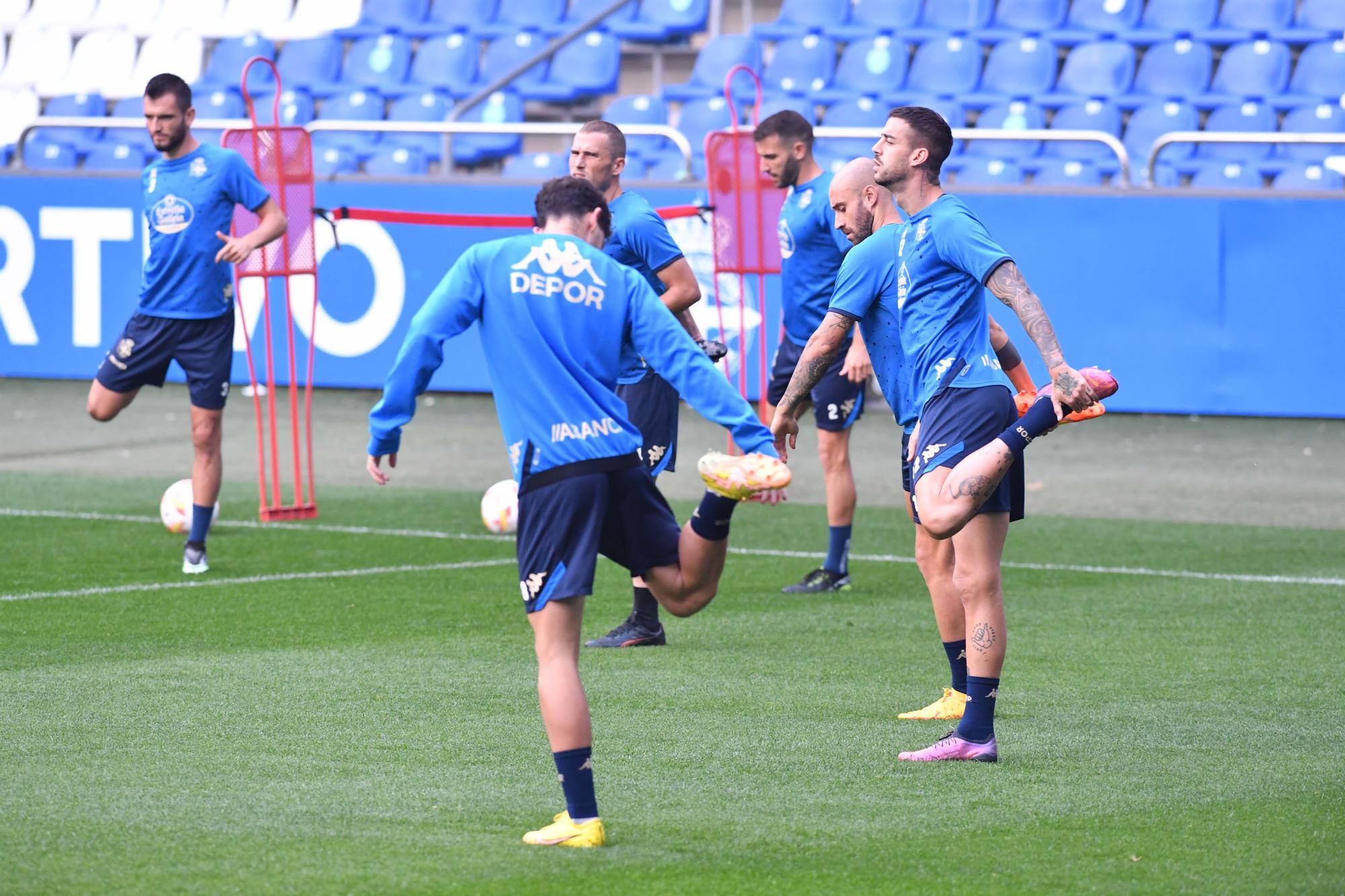 Óscar Cano toma las riendas del Dépor con su primer entrenamiento en Riazor