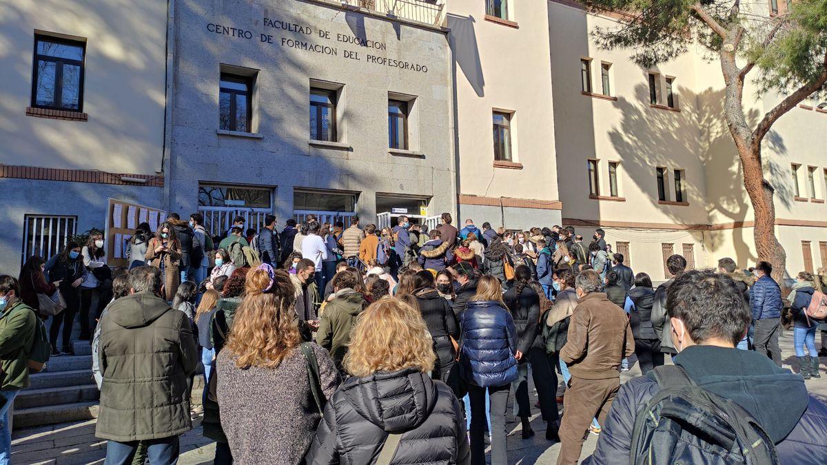 Pruebas de MIR en la Facultad de Educación de la Universidad Complutense de Madrid.