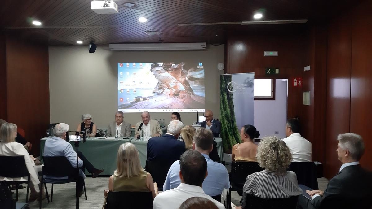 Guillermo Morales: urbanismo, población y vertederos en Gran Canaria