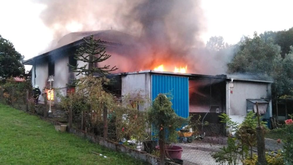 Arde una casa en A Estrada