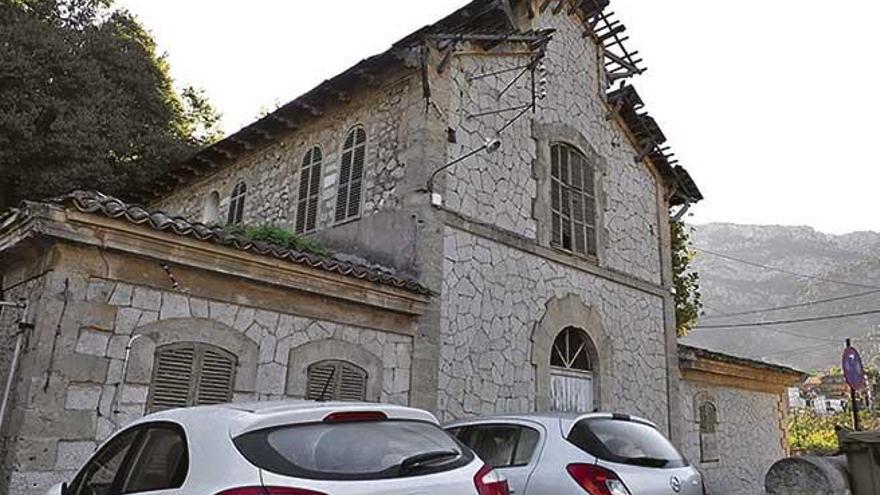 Edificio del viejo matadero que debe acoger el centro de día.