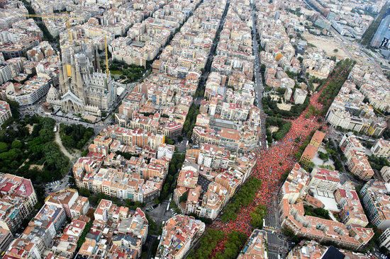 La manifestació de la Diada omple la Diagonal