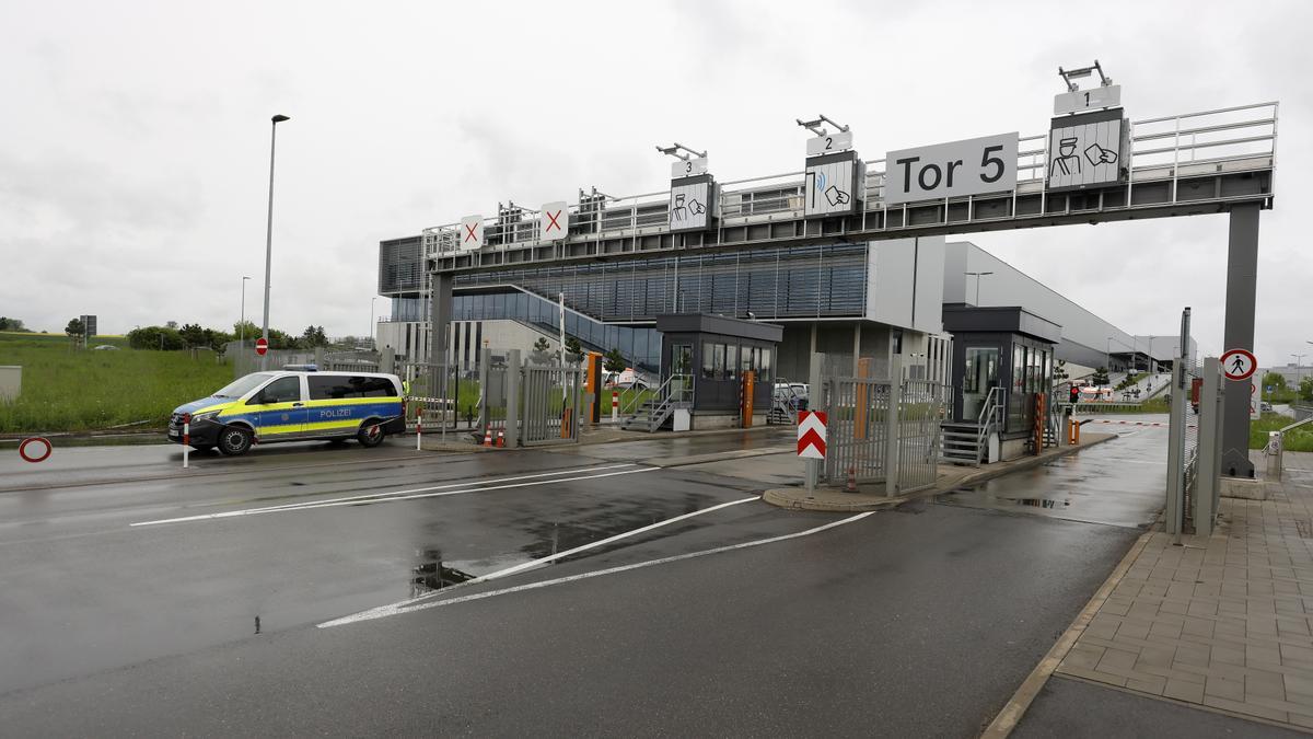 One dead in a shooting at the Mercedes factory in Sindelfingen