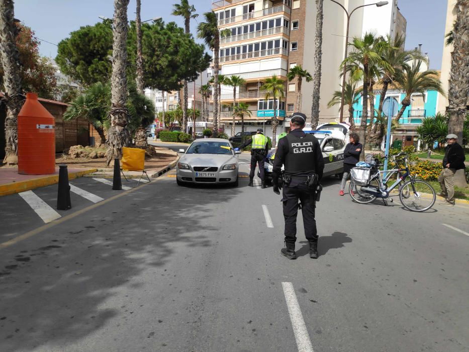 La Policía Local de Torrevieja impone cien multas por incumplir la curentena