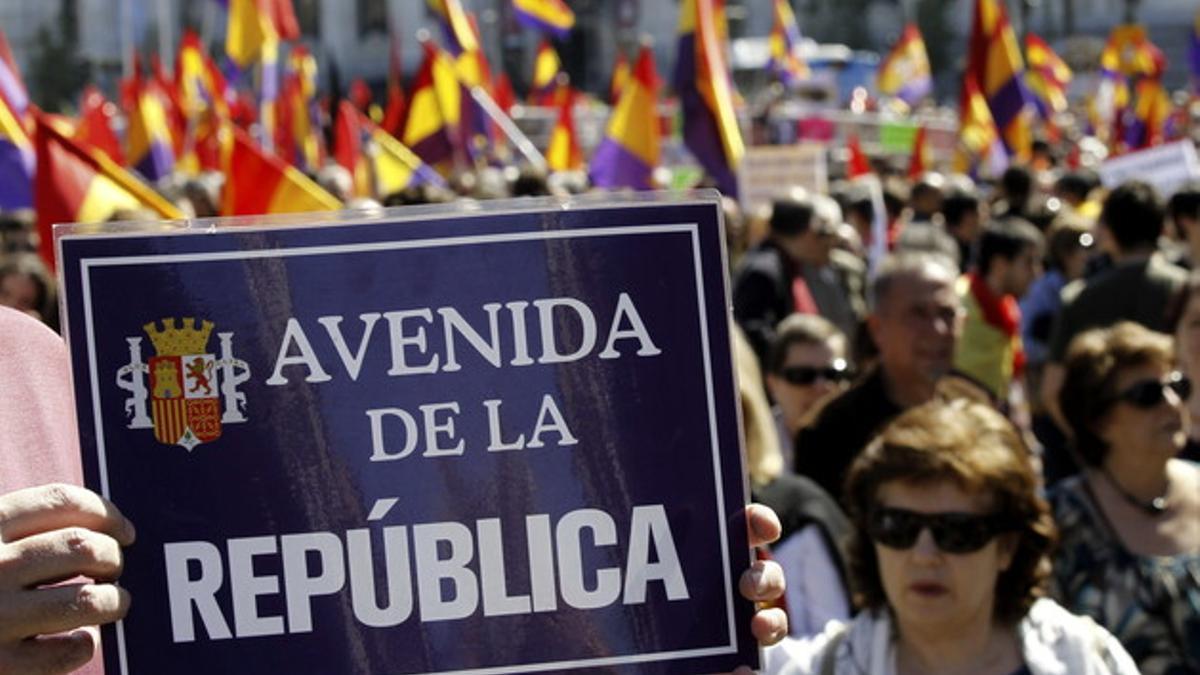 Aspecto de la manifestación de apoyo a la República en Madrid.
