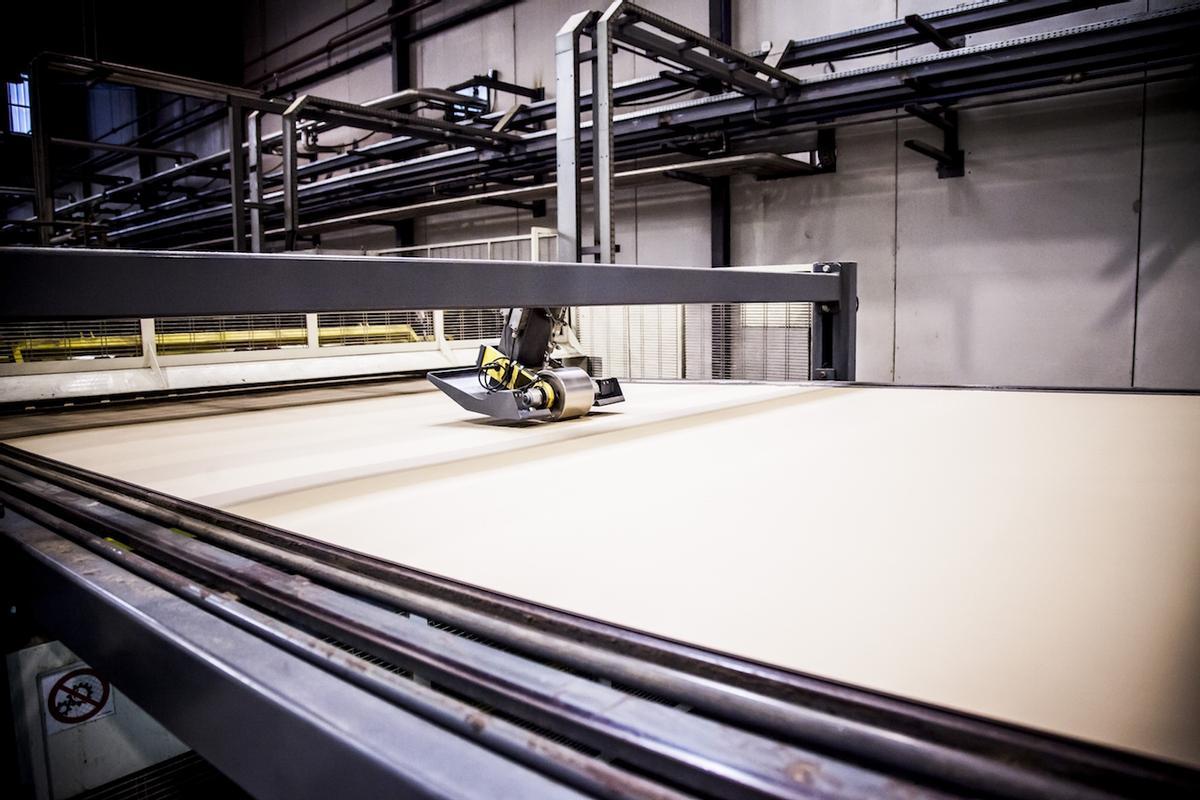 El cartón ondulado es uno de los materiales de embalaje más utilizados.