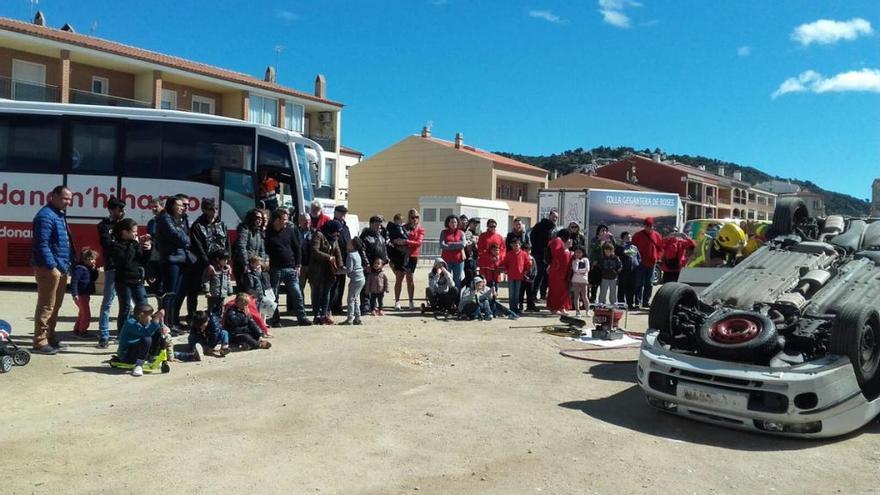 Enllestida la campanya &quot;Els bombers t&#039;acompanyen a donar sang&quot; de Roses