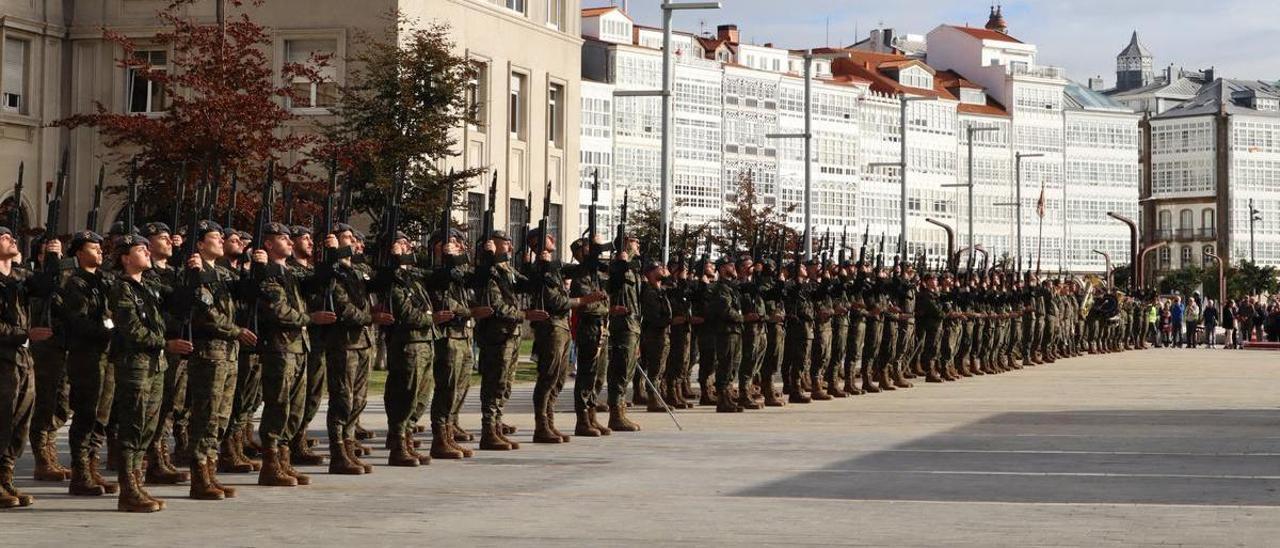 Desfile militar este mediodía junto a la marina antes de la cumbre hispanoalemana en A Coruña