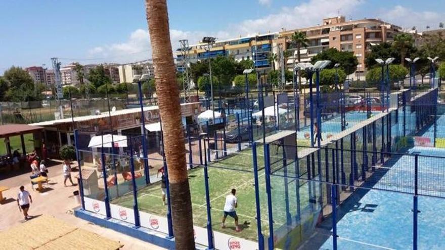 Unos 200 jugadores participan en el Tercer Open de Pádel de Ibericar