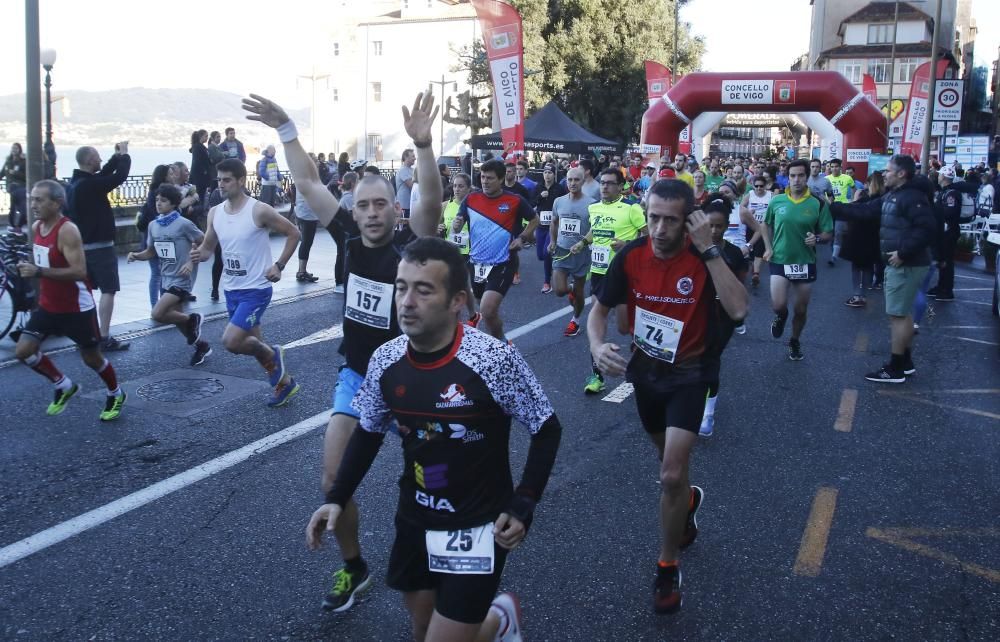 Daniel Bargiella se proclamó ganador de una carrera que llenó Vigo de humanidad