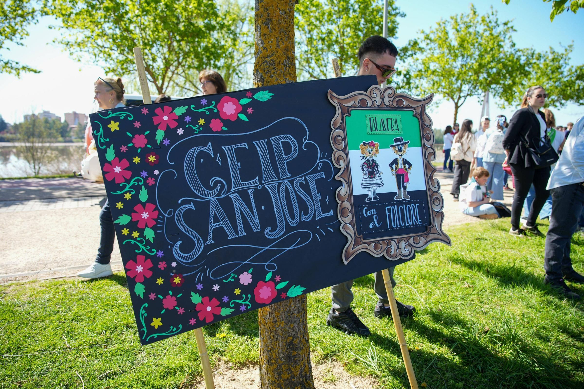 EN IMÁGENES | La semana de Extremadura en la Escuela se celebra en Badajoz