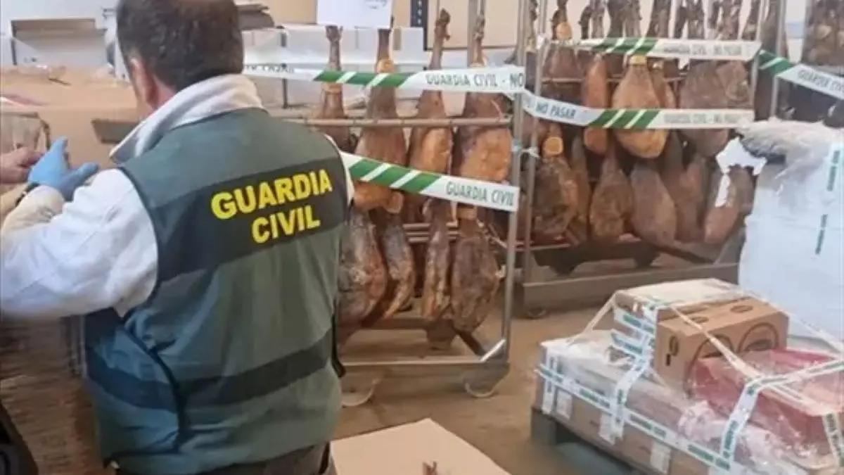 No son solo bolsos o perfumes: el millonario negocio de la falsificación también alcanza al vino y las patatas fritas