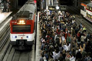 Cercanías Madrid sufre dos horas de retrasos este viernes