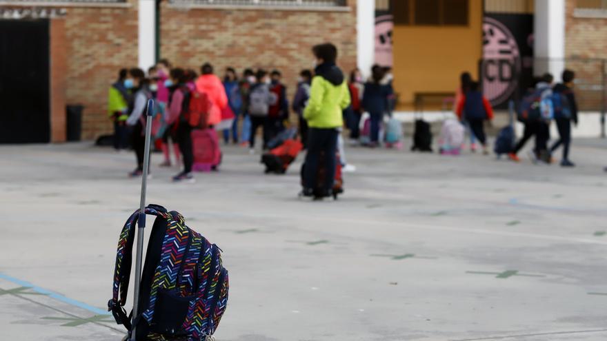 Más de medio centenar de asociaciones luchan por que los centros andaluces tengan Enfermería Escolar