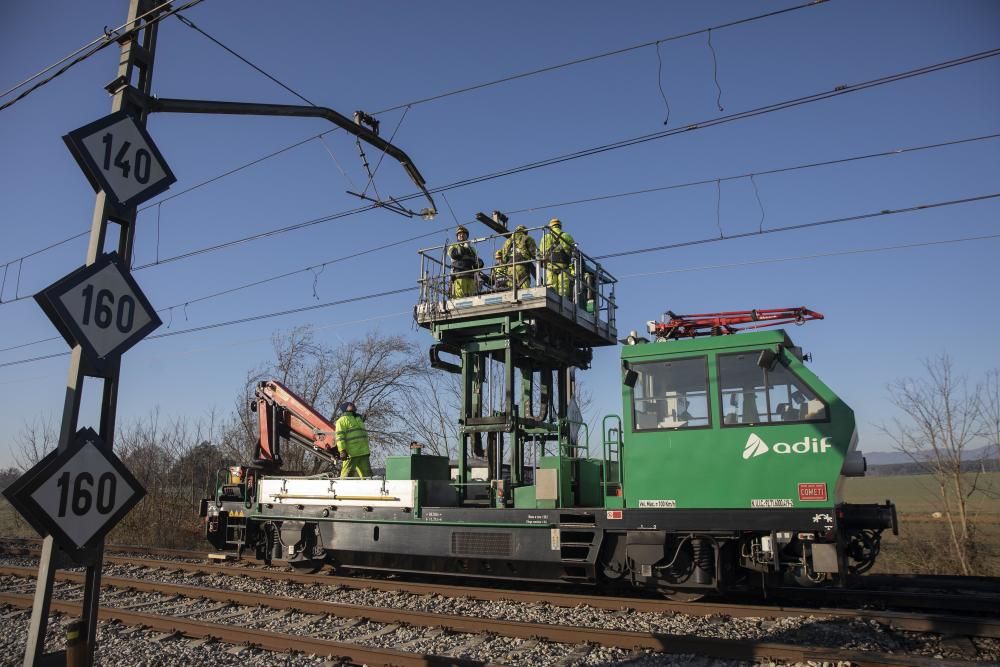 Tall de circulació de trens de les línies R11 i RG1 entre Girona i Caldes per un acte vandalisme