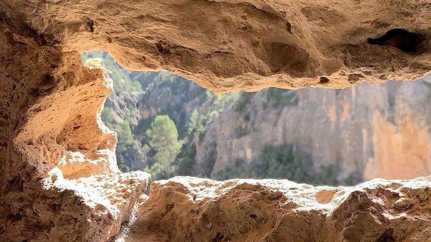 Calles recupera la Ruta de Peña Cortada tras un mes cerrada por la dana