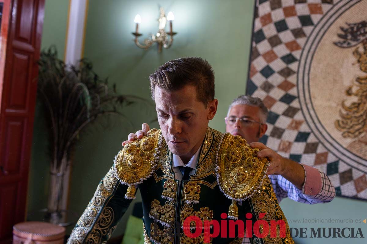 Despedida de los ruedos de Antonio José López 'El Rubio' en Cehegín. Así se ha vestido de torero