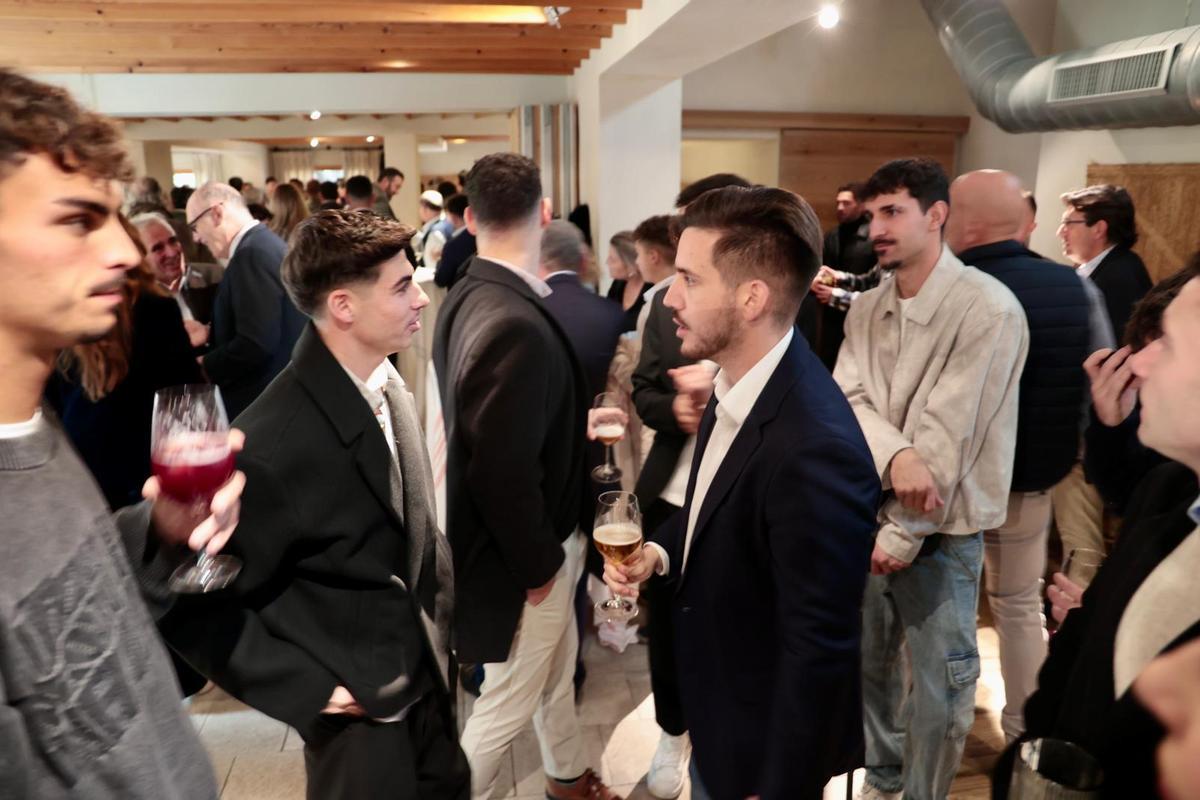 El capitán del Hércules, Nico Espinosa, en el brindis de Navidad del Hércules antes de cerrar 2025.