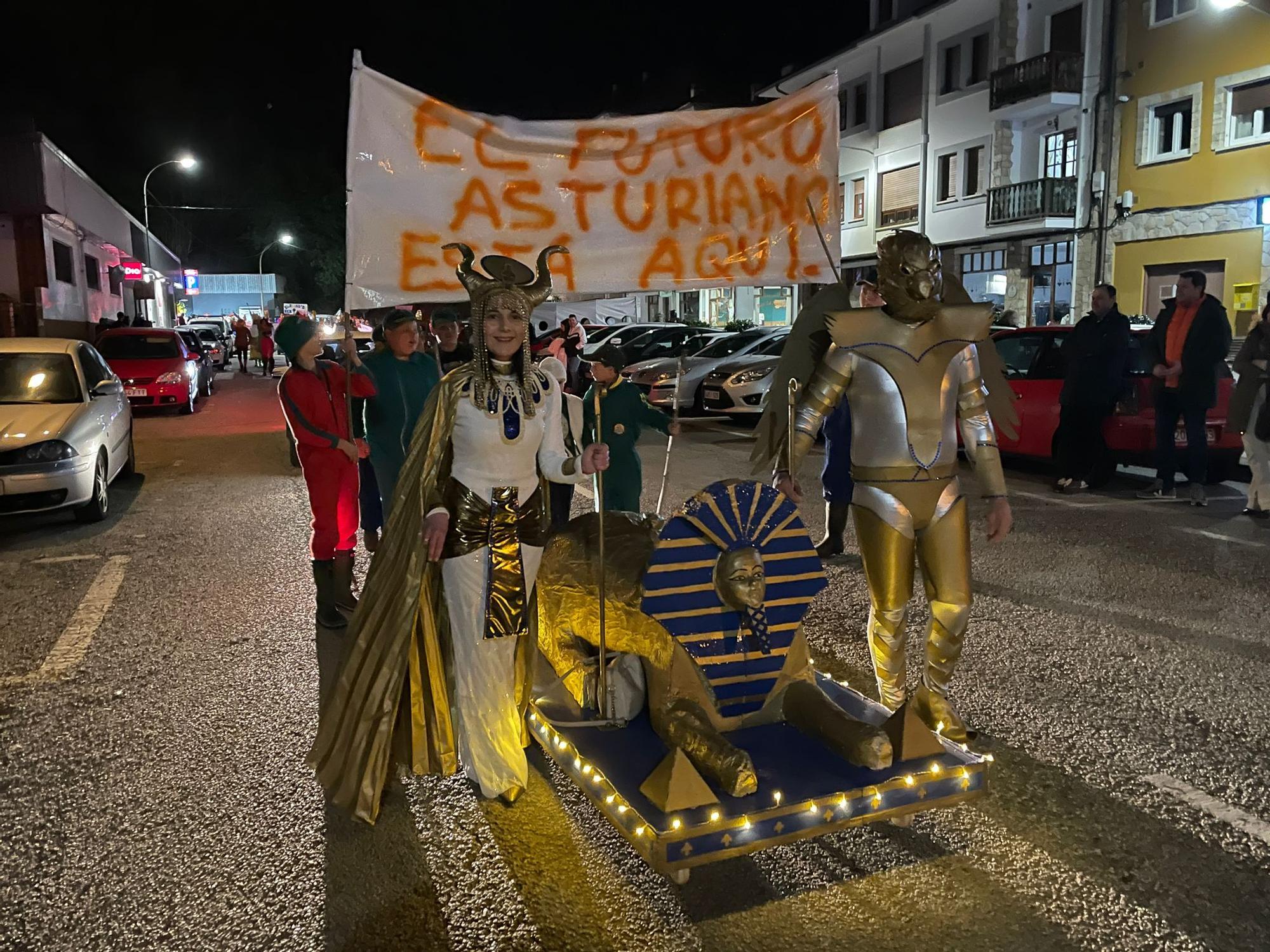 En imágenes: el colorido y disfrutón carnaval de Trevías, en Valdés