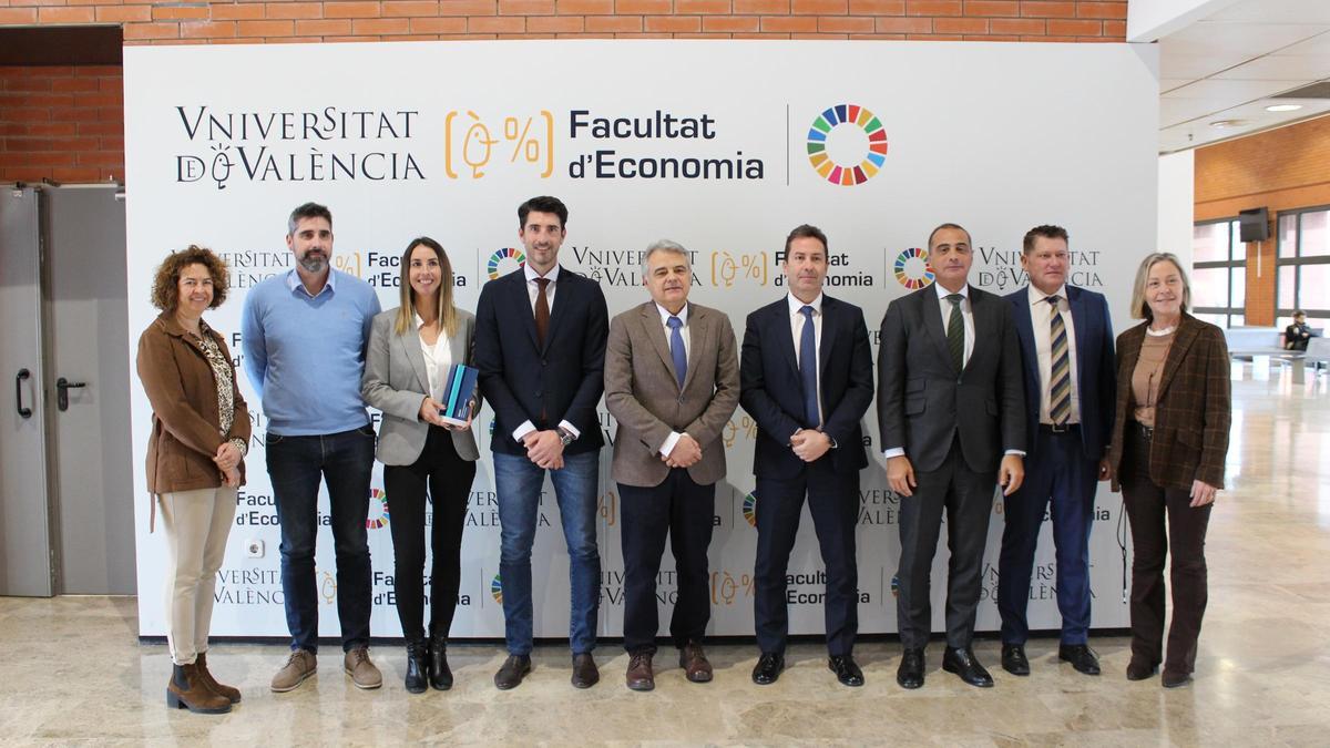 Manuela Pardo, Leonardo, Anaïss y Edmund Valenzuela, Francisco Muñoz, José Manuel Mieres, Antonio Carreto, Alberto Carretón y Elvira Cerver.