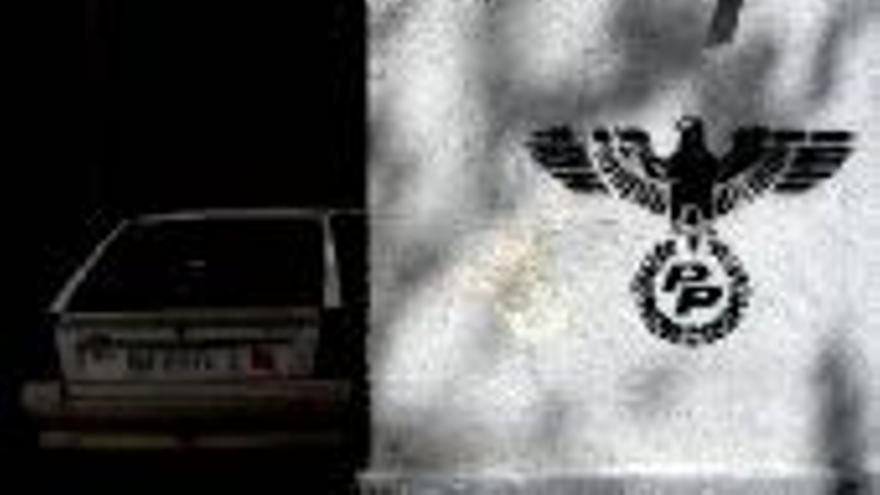 Las pintadas nazis contra el PP aparecen también en varias calles