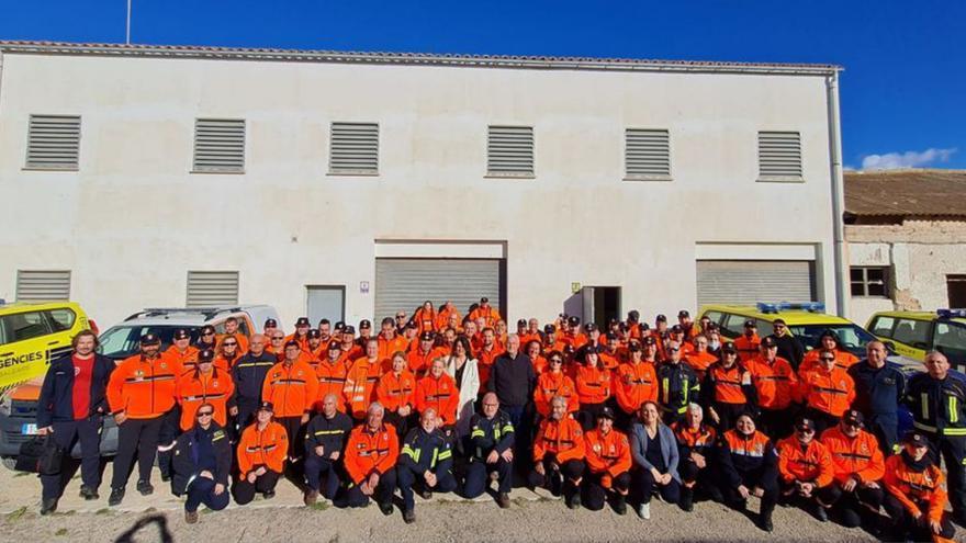 Todos los participantes, ayer, en el cuartel de Son Banya.