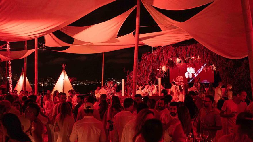 Puntapiedra reabre sus puertas con la fiesta que marca el inicio del verano 2025 en Alicante Puntapiedra reabre sus puertas con la fiesta que marca el inicio del verano 2025 en Alicante