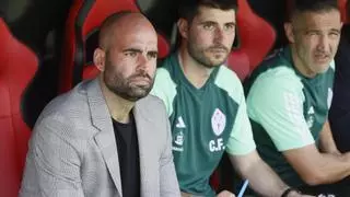 Giráldez: "El fútbol del Barça es difícil de ver en cualquier otro equipo"