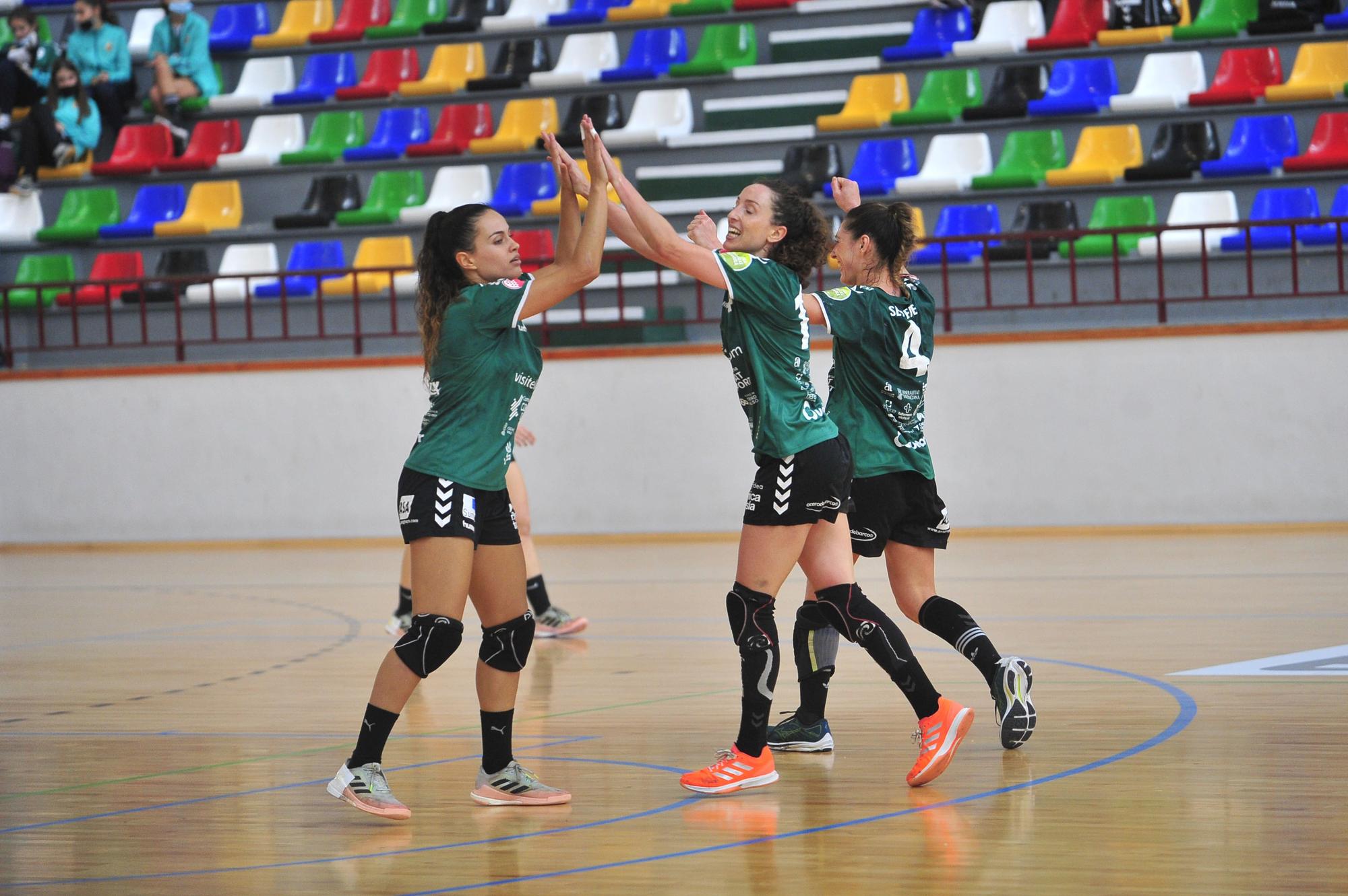 Nicole Morales encarrila el pase del CBM Elche (18-22)