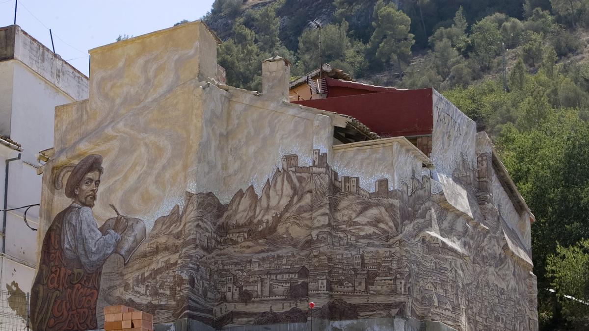 "Xàtiva, 1563", el mural que se cae a trozos cerca del Castell de Xàtiva