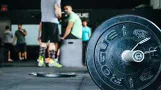 El ejercicio que revoluciona los gimnasios para perder peso rápido y puedes hacer en tu casa