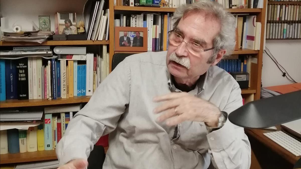 El escritor Jaume Cabré, autor de ’Consumits pel foc’. El escritor Jaume Cabré, autor de ’Consumits pel foc’.