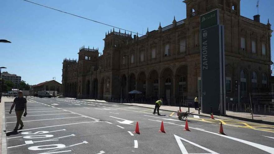 La llegada del AVE a Zamora se retrasa a finales de año, según la ministra, Ana Pastor