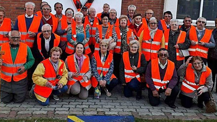 La Asociación de Jubilados &quot;San Antón&quot; de Arcenillas, de visita a una factoría palentina