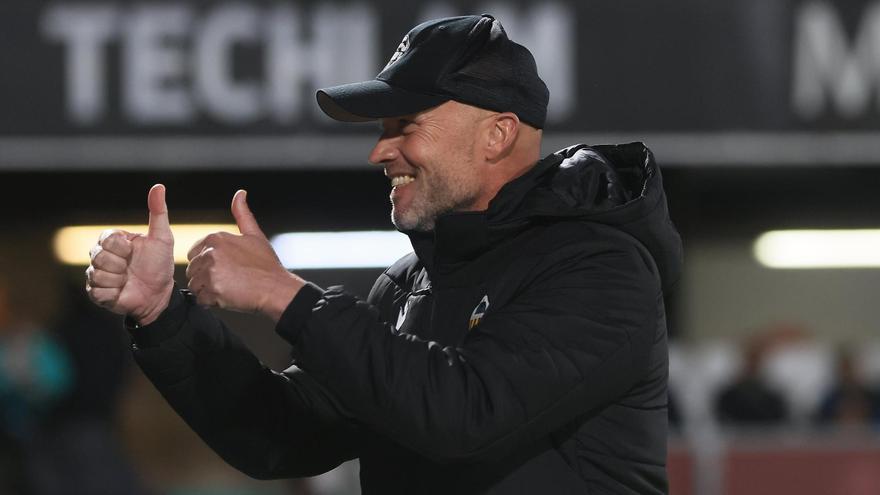 Dick Schreuder en un partido en Castalia con el Castellón.