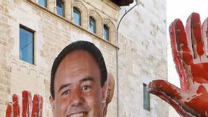 Les víctimes de la dana protesten contra el "còmplice" de l’expresident