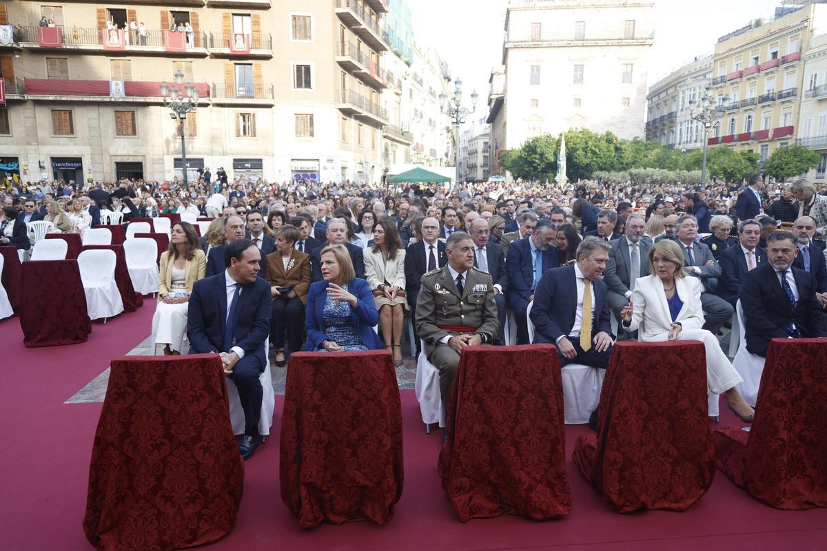 Todas las fotos de la La Missa d'Infants en la plaza de la Virgen Todas las fotos de la La Missa d'Infants en la plaza de la Virgen