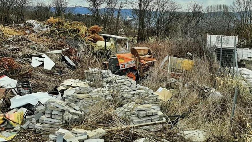 L&#039;abocador municipal de runa creat al camí de la Vinyola, que ara l&#039;Ajuntament vol netejar