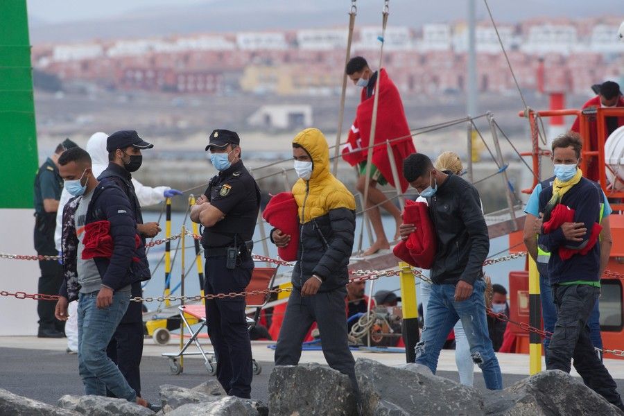 Rescatado un cayuco con 36 migrantes magrebíes al nordeste de Fuerteventura