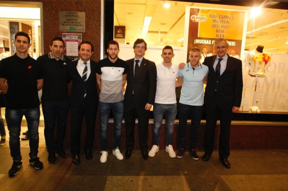 Escaparate para los campeones de Fútbol Sala