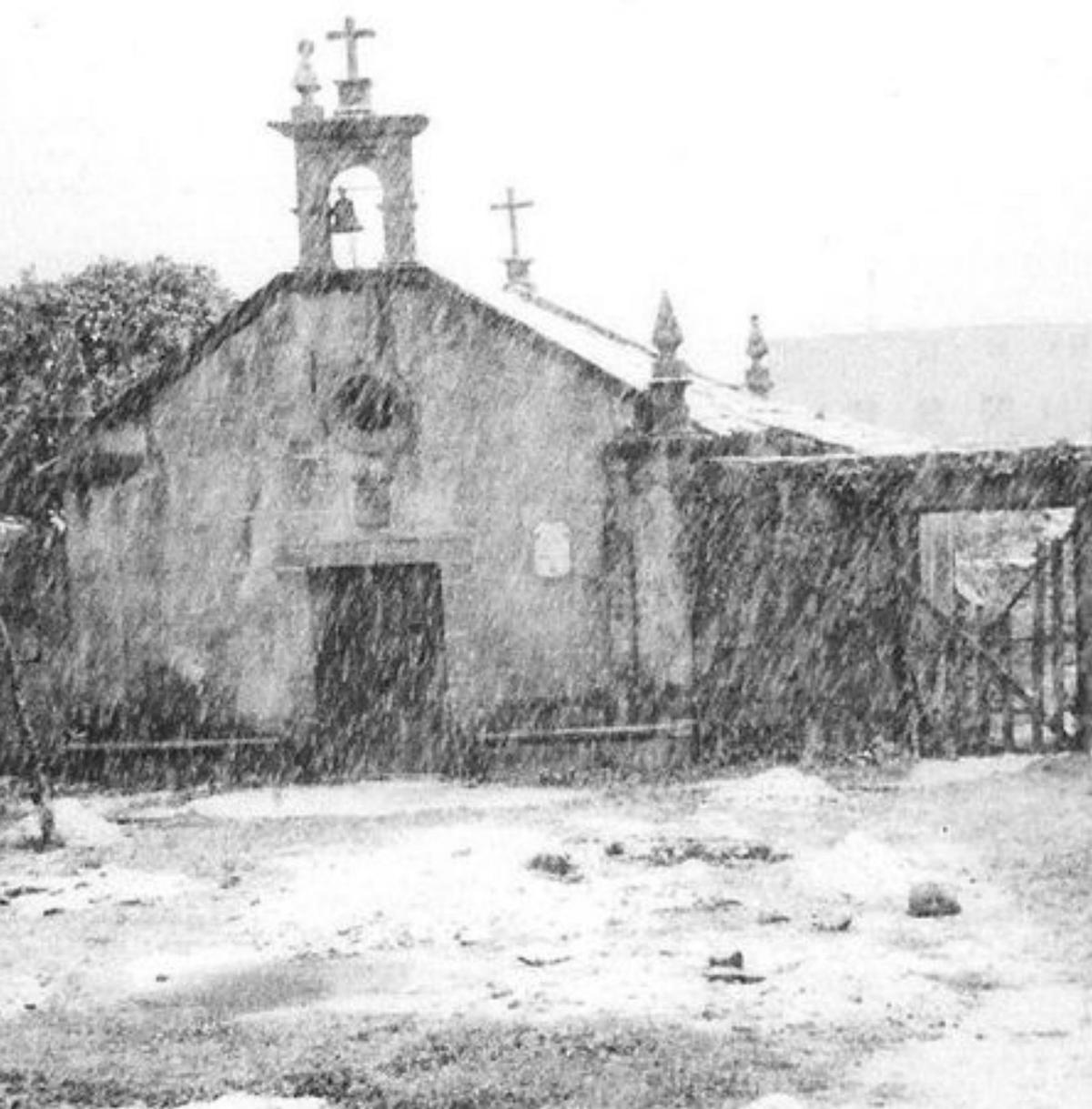 La capilla del pazo antes.
