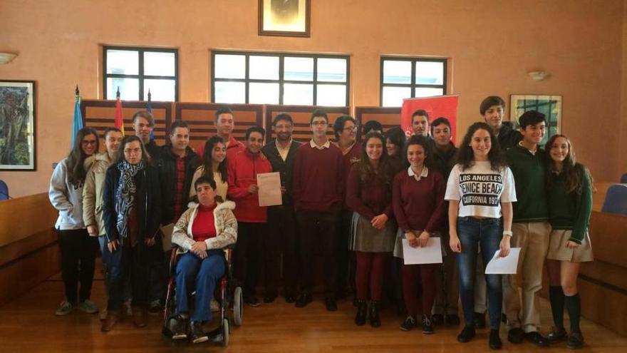 Profesores de El Bosquín se encerrarán en el colegio por el recorte de aulas