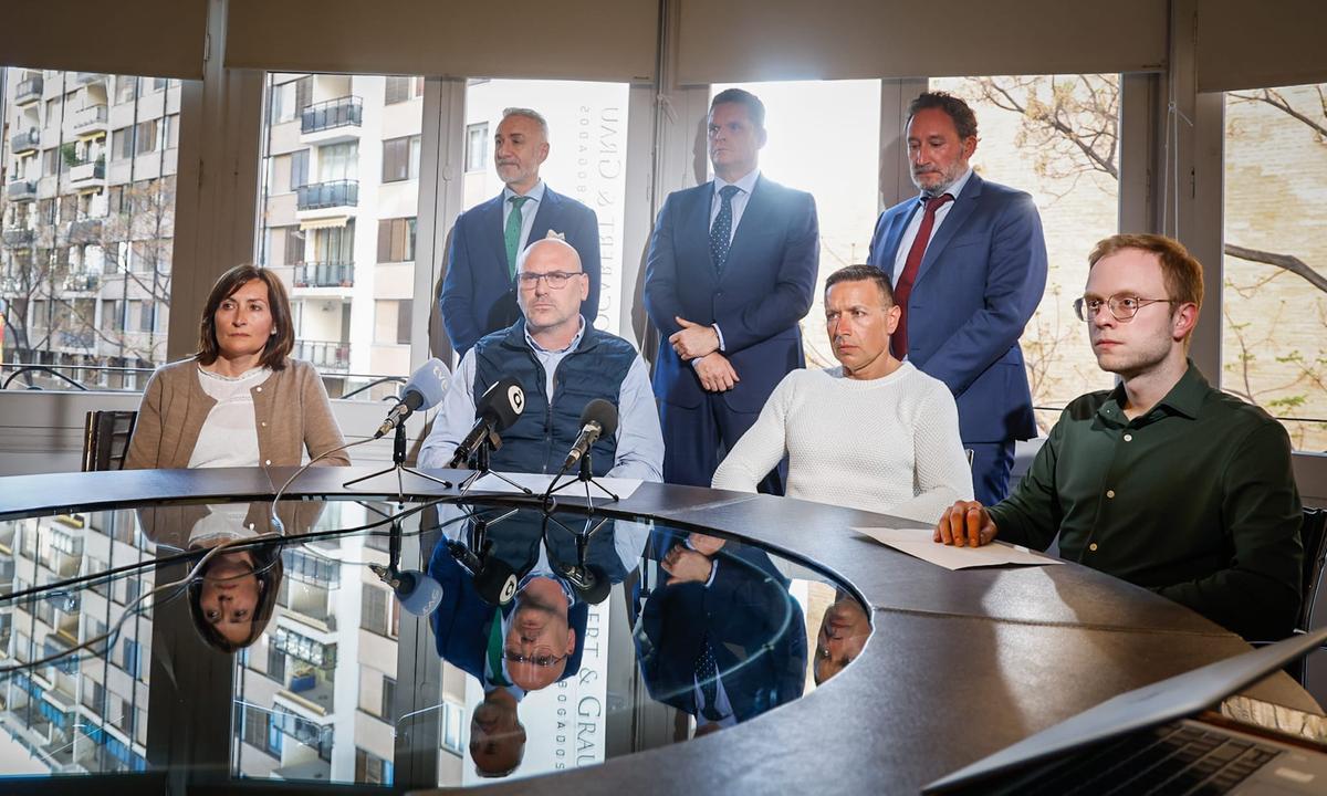 Rafa Sala Garrigues, hermano de una de las víctimas del incendio de Campanar: "El sentimiento de impotencia de que no la pude ayudar me sigue matando por las noches",