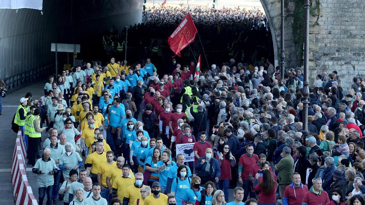 Imagen de la manifestación convocada a favor de los presos de ETA el pasado 23 de octubre en San Sebastián.