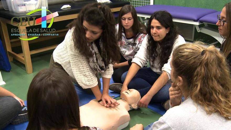 Escuela de salud del CEU